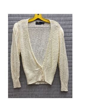 Vintage LeRoy Knitwear Cream Acrylic Sweater Cardigan Size Small Pearl Shoulders